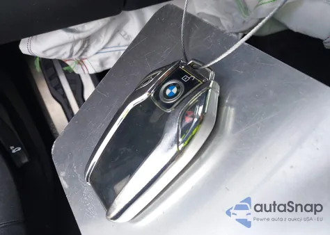 2022 BMW 750 I xDrive z USA, uszkodzony, nr VIN WBA7U2C09NCH53509